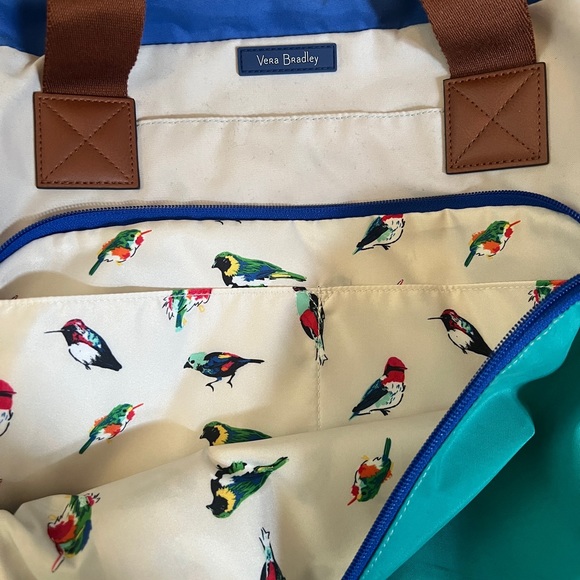 SOLD Vera Bradley go anywhere carry on bag - Picture 4 of 7